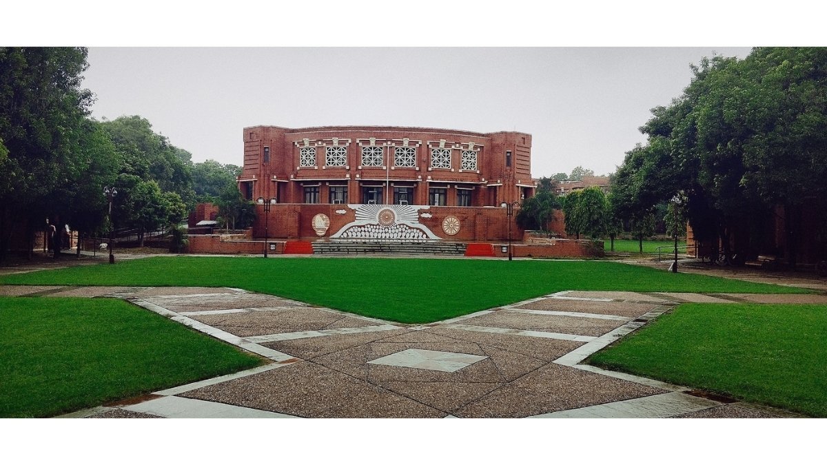 IIM Lucknow, TimesPro invite applications for the 10th intake of the Chief Strategy Officers Programme - PNN