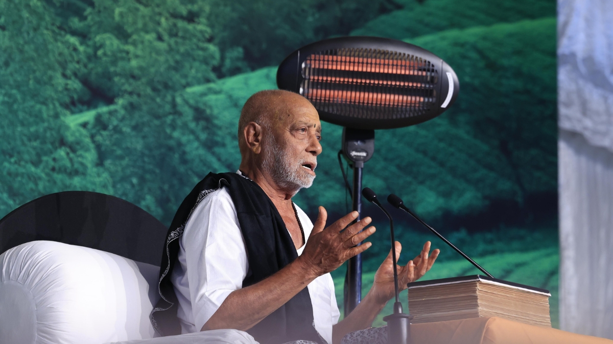 Morari Bapu